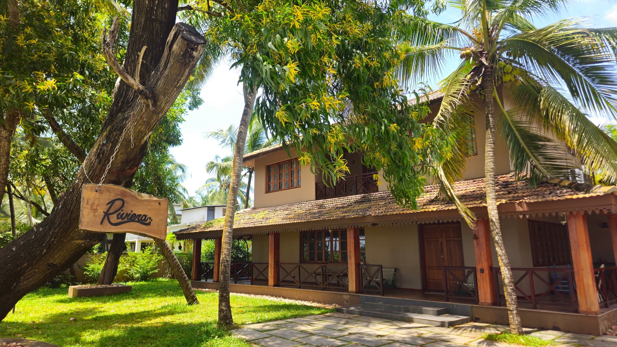 Kastay River heritage estate entrance